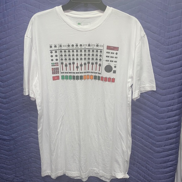 DJ TEE - Picture 1 of 2